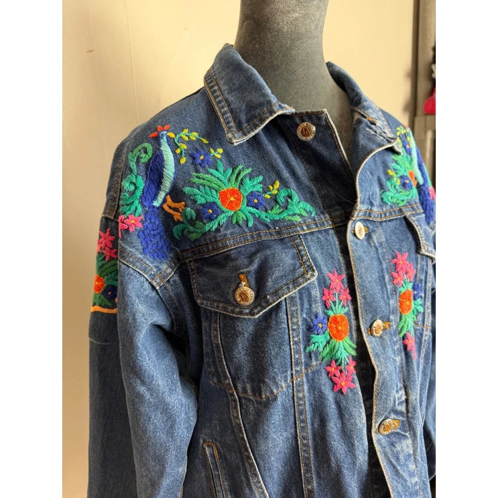 Vintage Embroidered Denim Jacket festival Peacock‎ Floral Boho Trucker hippie M